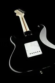 Augstas kvalitātes FDST-1029 melna krāsa ciets ķermenis ar baltu pickguard kļavu fretboard elektriskā ģitāra, Bezmaksas piegāde