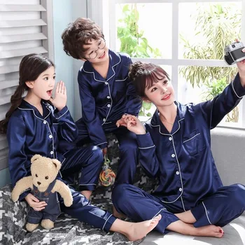 Augstums Kvalitāti Ģimenes Saskaņojot Tērpiem Māmiņa Bērnu Pidžamas Komplekts Zīda Ģimenes Drēbes Soild Māmiņa un Man Drēbes Satīna Sleepwear Uzvalks