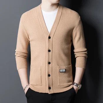 Ir 2021. Augstas Kvalitātes Korejiešu Jaunā Zīmola Modes Adīt Vīriešu Džemperis Ziemas Jaka Gadījuma Vilnas Autum Mēteļi Jaka, Vīriešu Apģērbs