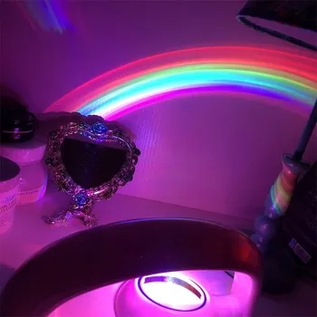 Jaunu Dekompresijas Romantiska LED Nakts Gaisma Pāris Dzimšanas dienas Dāvanu Creative Desktop Maza Galda Lampa Projekcijas Lampa Dāvanas, Varavīksnes
