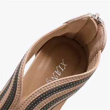 Platforma Ķīlis papēža platformas sandales sieviešu 2020. gada vasaras jauna soma rāvējslēdzēju papēža Romiešu kurpes modes gadījuma sieviešu sandales sandalias
